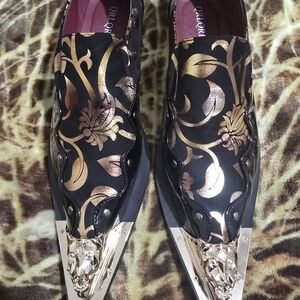 Elegant Black and Gold Women's Shoes